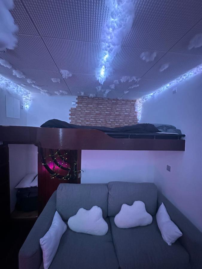 La Tete Dans Les Nuages Apartment Arcueil Ngoại thất bức ảnh
